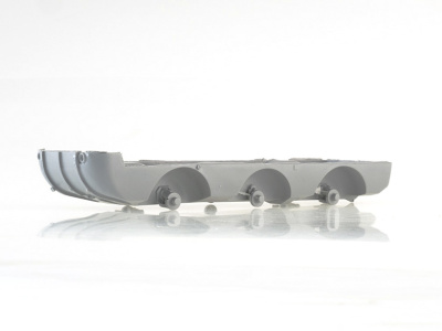 AVD 1357AVD -4