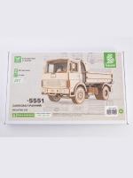 Конструктор из дерева. Минский самосвал ранний-5551 1:35. Baumi 11015