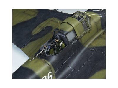 4826 4