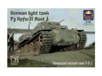 35007 ARK Models Немецкий легкий танк Т-II J (1:35) 35007 ARK Models Немецкий легкий танк Т-II J (1:35)